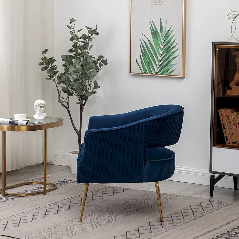 Fauteuil d'appoint moderne en velours avec dossier ajouré et pieds en métal