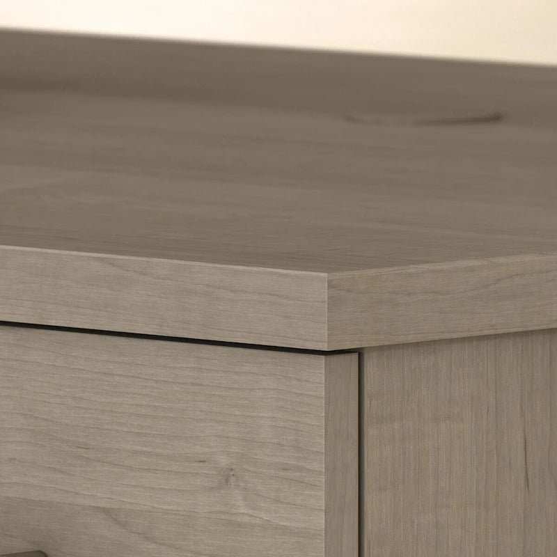 Petite armoire de rangement avec portes et étagères